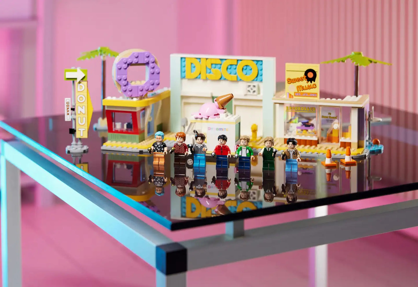 BTS x LEGO | Dynamite LIMITED EDITION