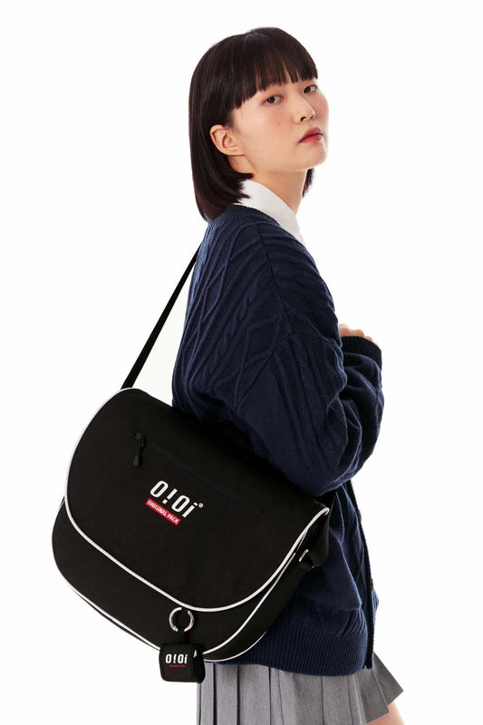 OiOi | Special Messenger Bag (NewJeans' Pick)